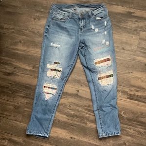 SOHO CROP PANTS SIZE 10 distressed